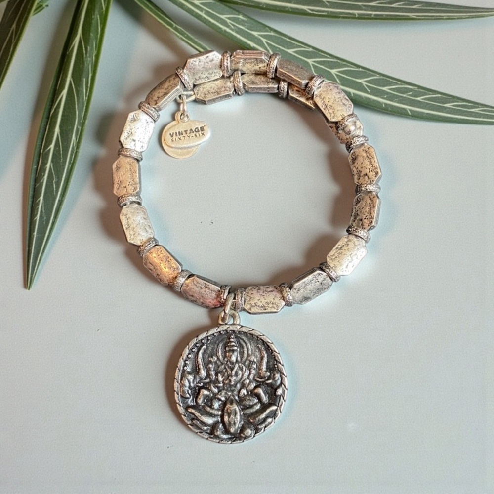 🩶ALEX AND ANI🩶Vintage 66 Lakshmi Wrap with Silver Finish/NWOT
